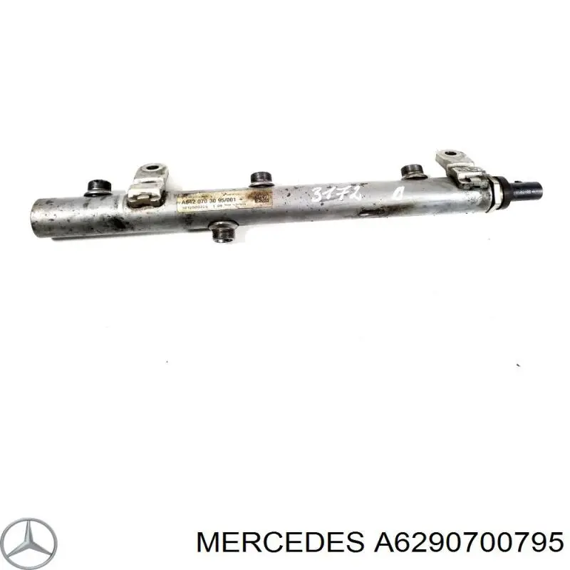 Compre A6290700795 Mercedes Distribuidor de combustível (rampa) esquerdo