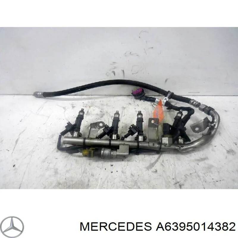 Mangueira (cano derivado) do radiador de esfriamento superior Mercedes A6395014382 preço, a partir de 8,80 USD