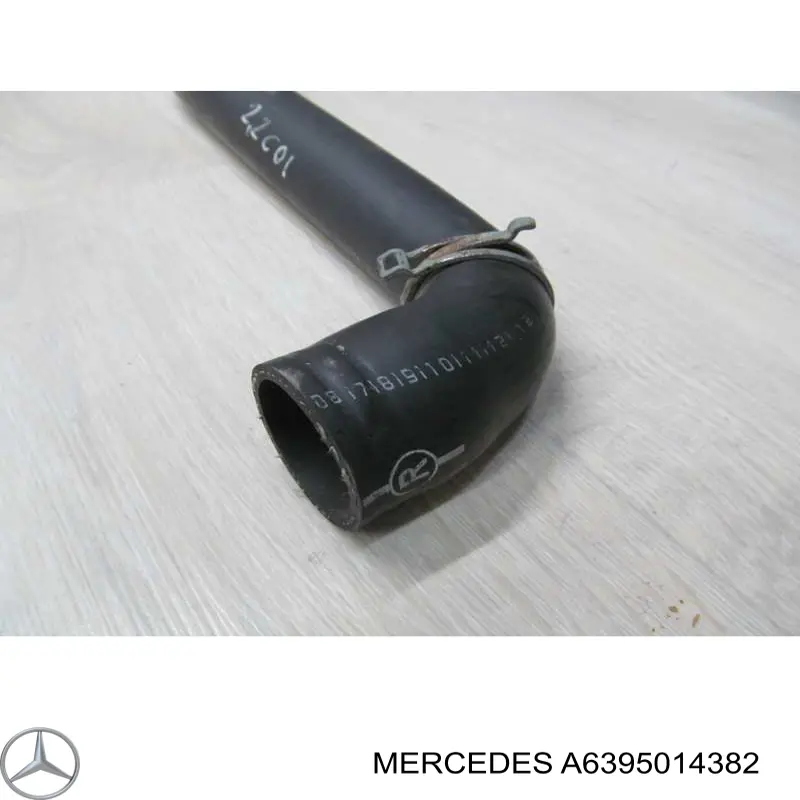A6395014382 Mercedes Mangueira (cano derivado) do radiador de esfriamento superior