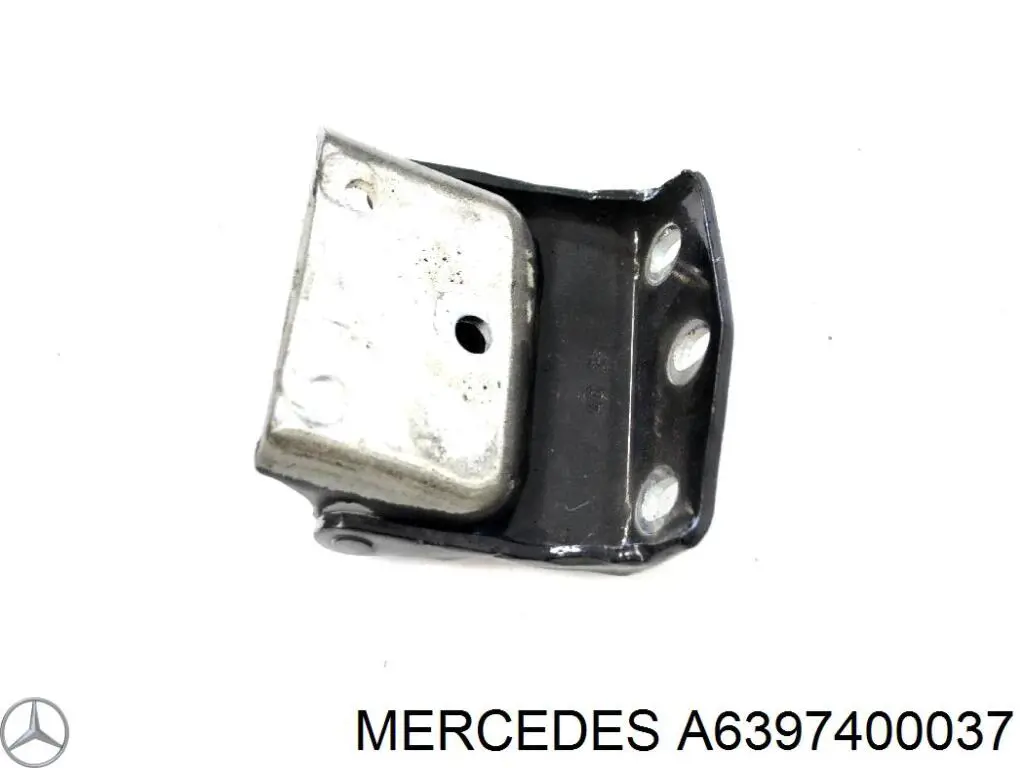 A6397400037 Mercedes Gozno da porta traseira (de 3º/5º bagageiro)
