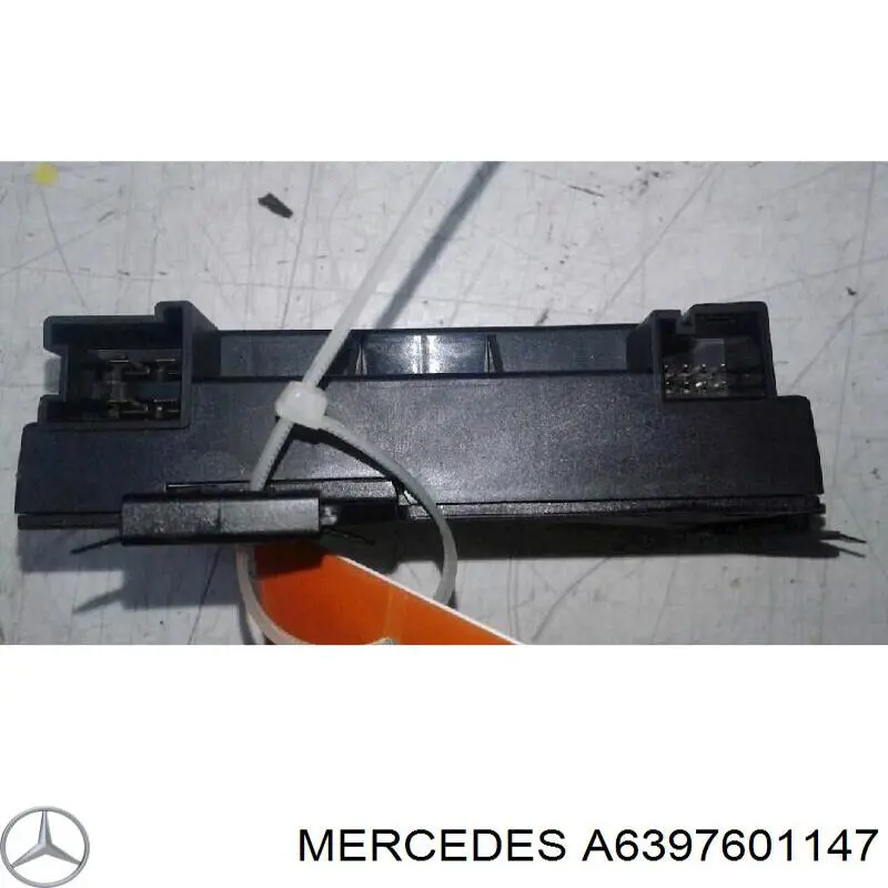 Rolo direito central da porta lateral (deslizante) Mercedes A6397601147 preço, a partir de 57,99 USD