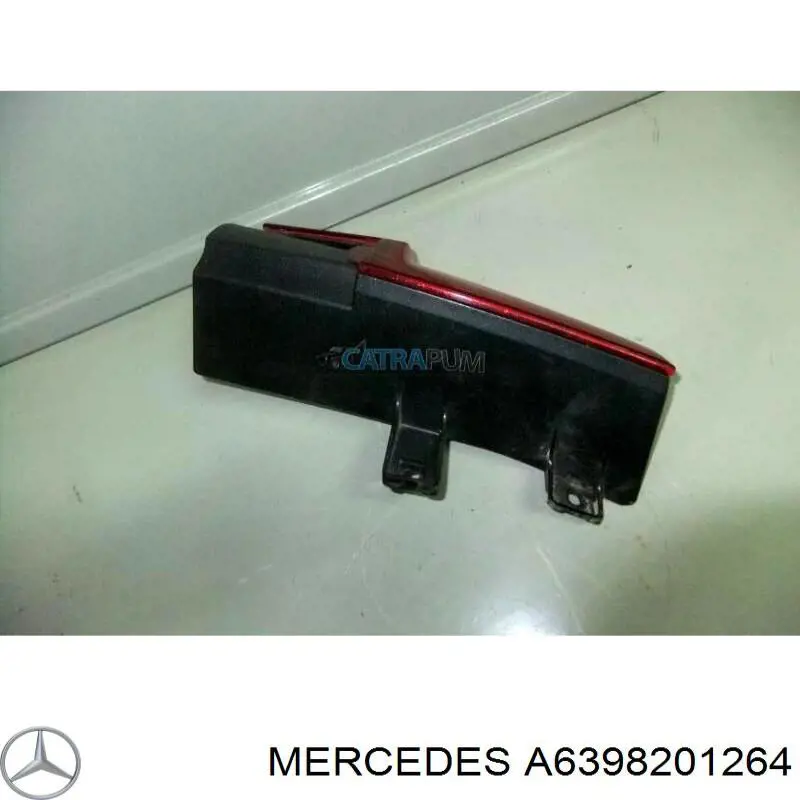 A6398201264 Mercedes Lanterna traseira esquerda superior
