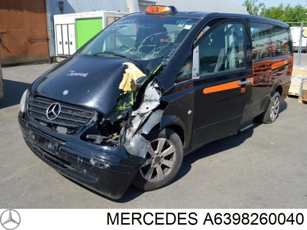 A6398260040 Mercedes Retrorrefletor (refletor) do pára-choque traseiro esquerdo