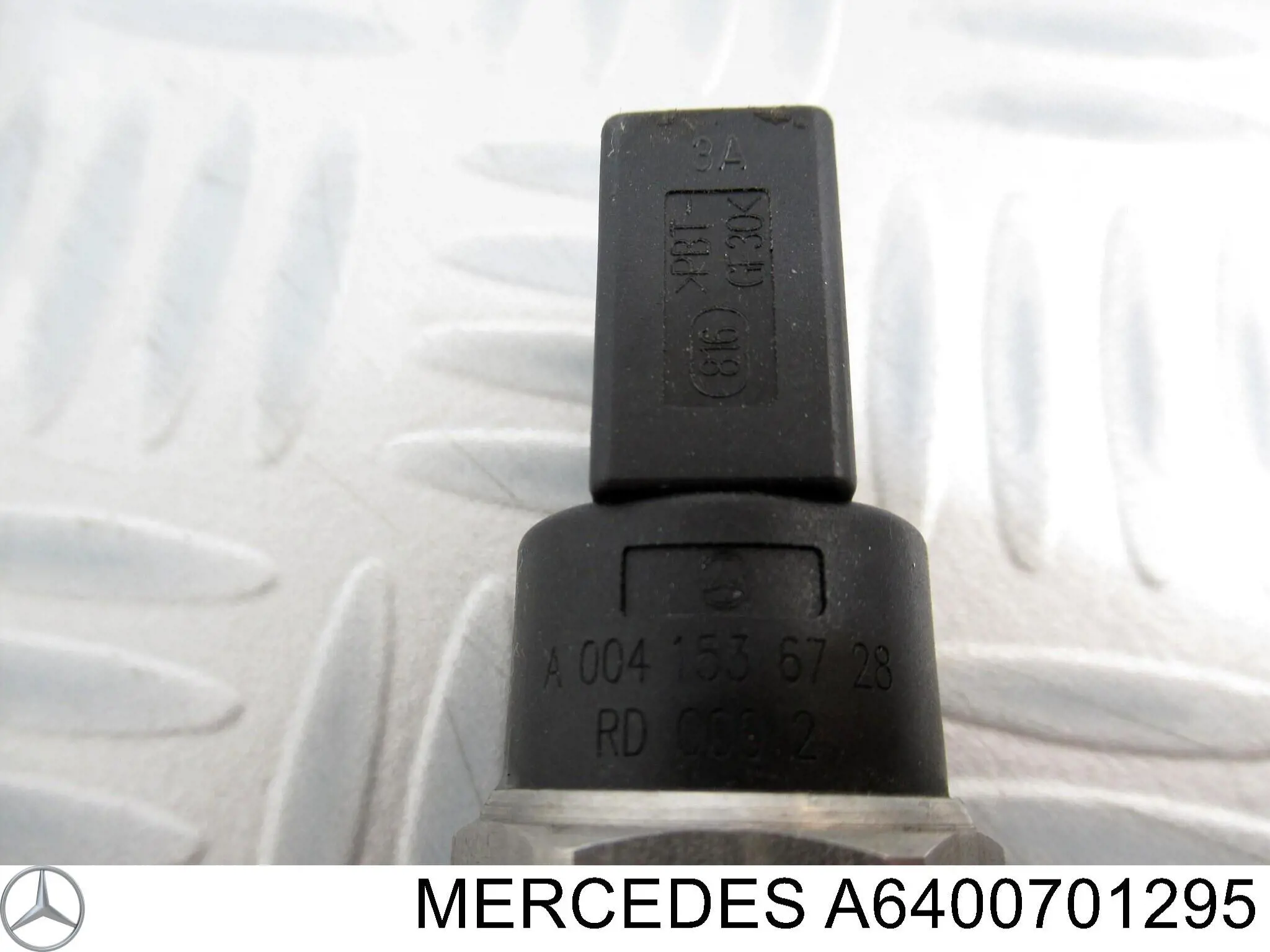 Distribuidor de combustível (rampa) Mercedes A6400701295 preço, a partir de 86,98 USD