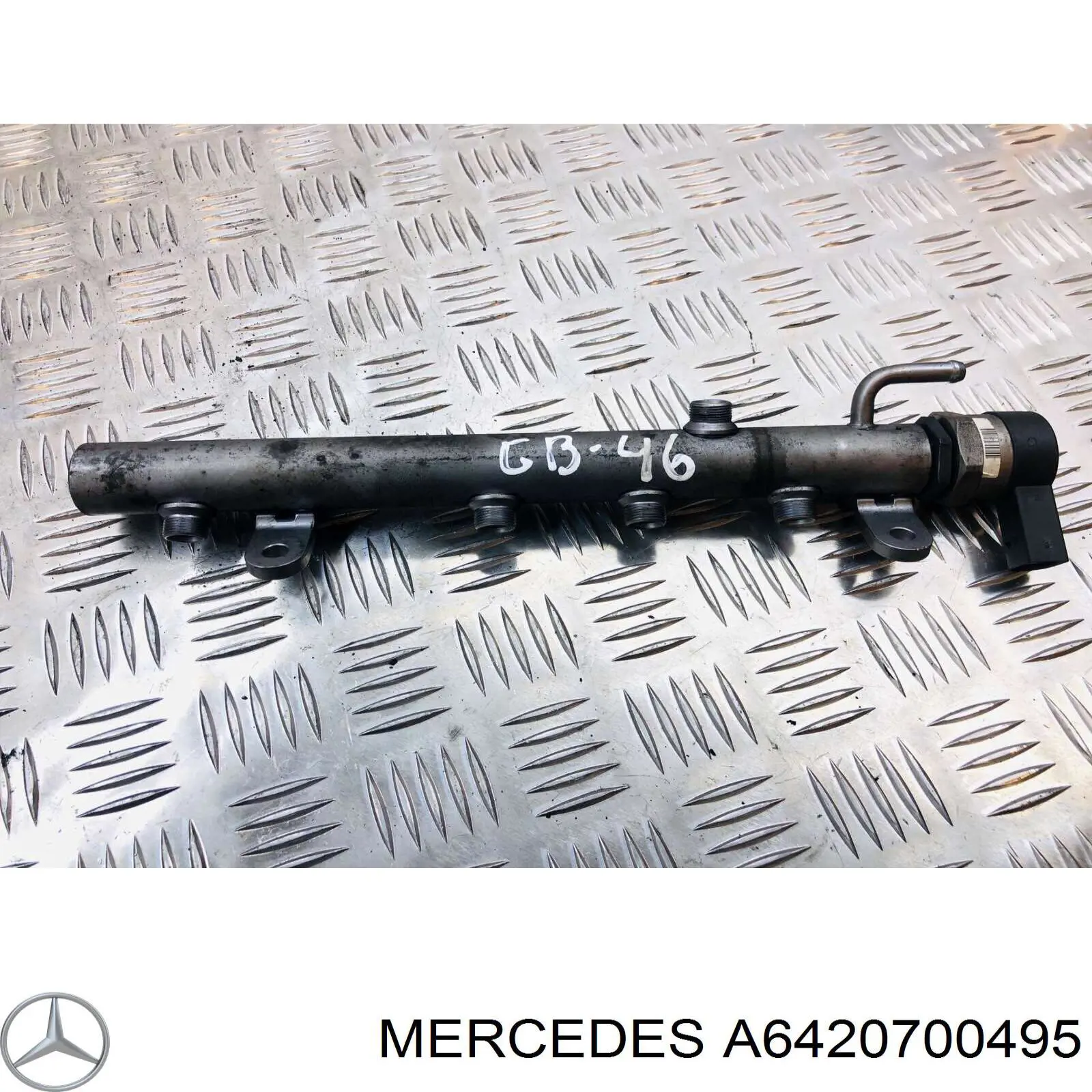 Compre A6420700495 Mercedes Distribuidor de combustível (rampa) esquerdo