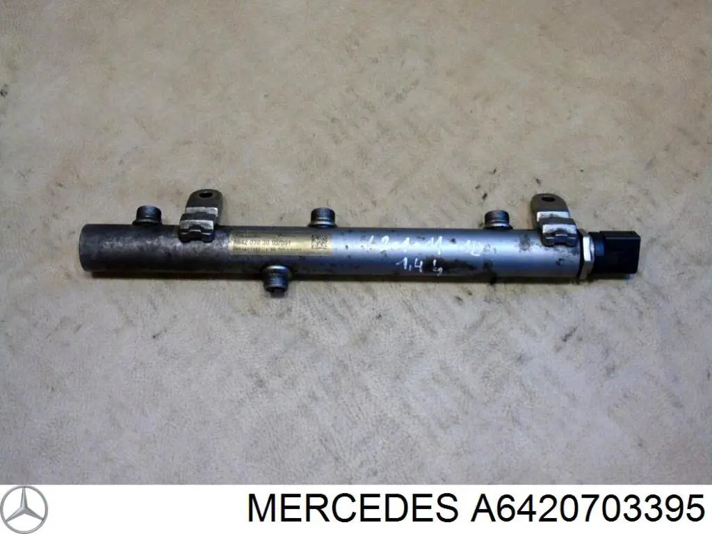 Distribuidor de combustível (rampa) esquerdo Mercedes A6420703395 preço, a partir de 1510,13 USD