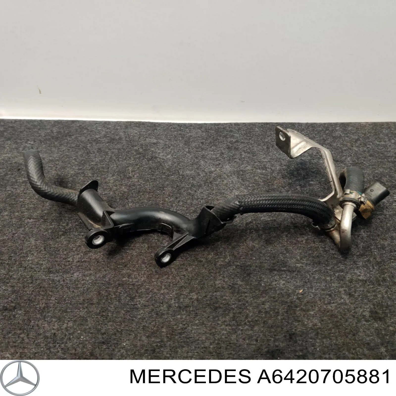 A6420705881 Mercedes Mangueira universal de combustível