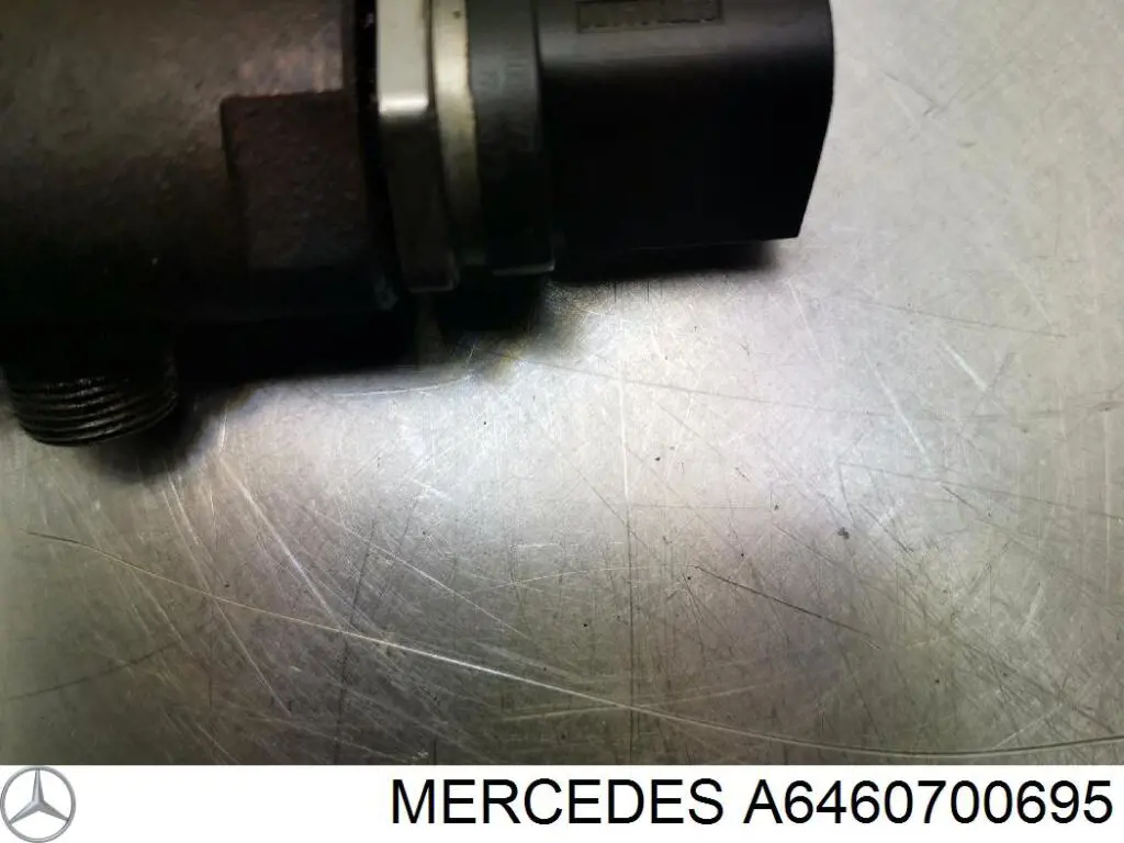 Distribuidor de combustível (rampa) Mercedes A6460700695 preço, a partir de 394,68 USD