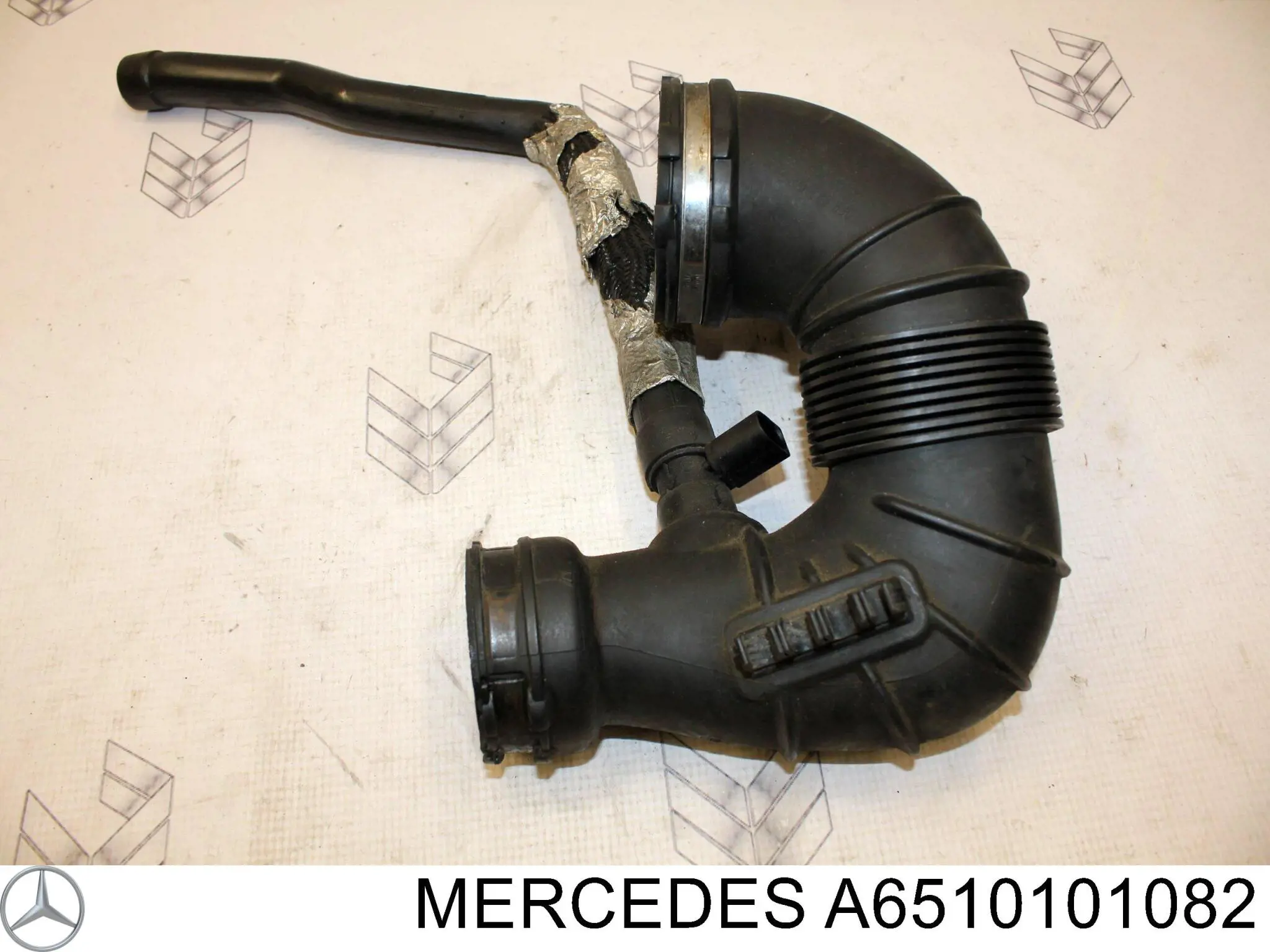 A6510101082 Mercedes Cano derivado de ventilação de cárter (de separador de óleo)