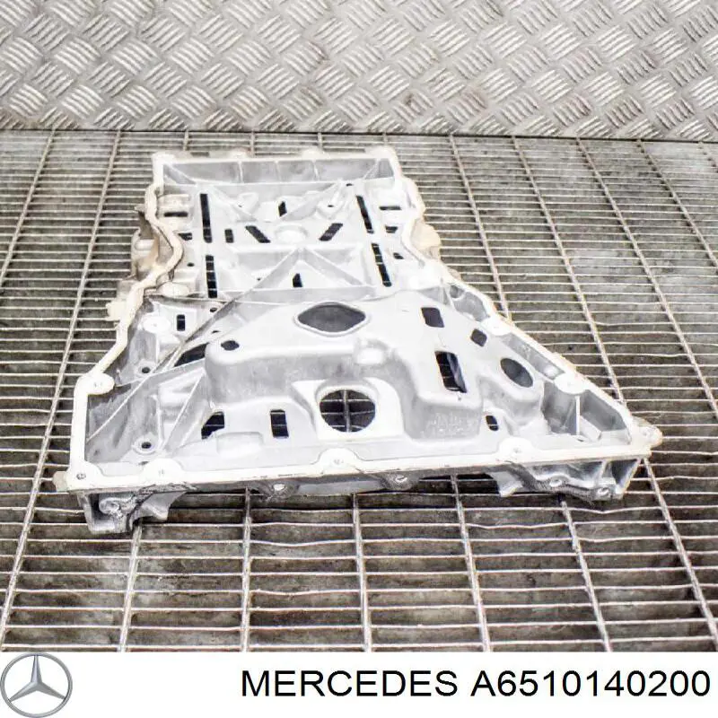 Panela de óleo de cárter do motor Mercedes A6510140200 preço, a partir de 185,58 USD