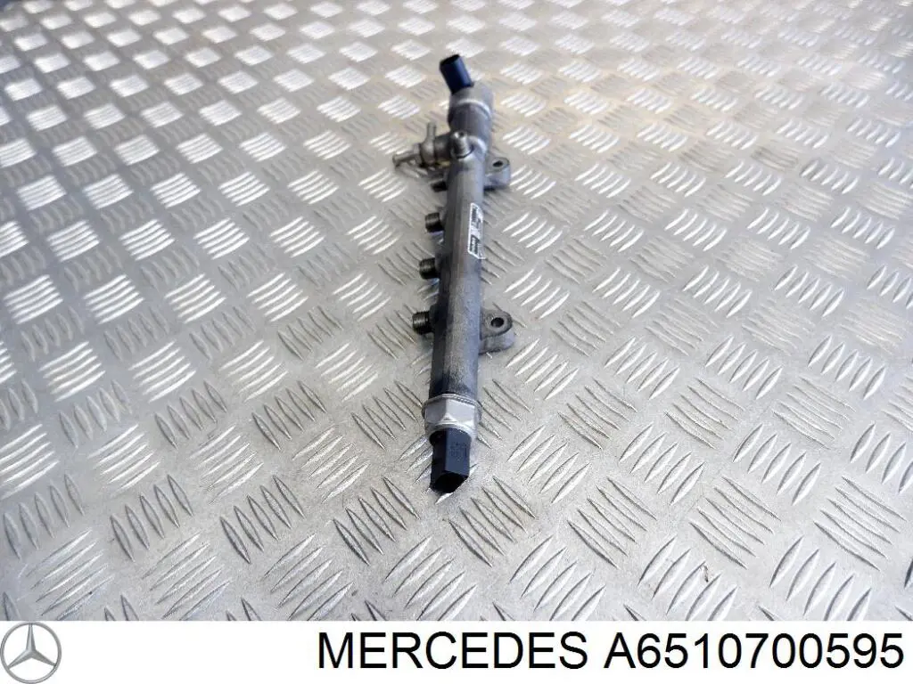 Distribuidor de combustível (rampa) Mercedes A6510700595 preço, a partir de 129,62 USD
