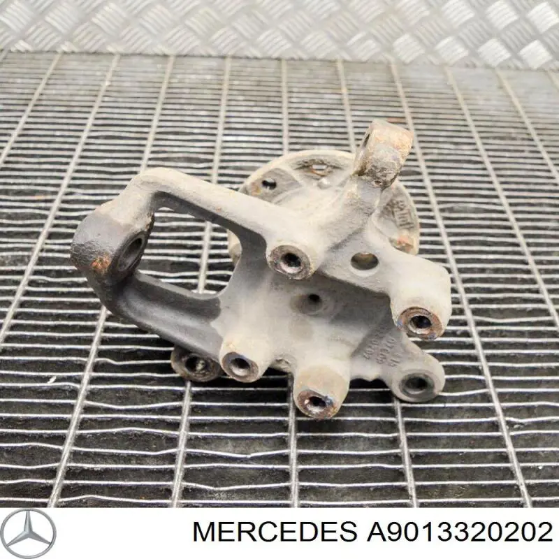 Pino moente (extremidade do eixo) dianteiro direito Mercedes A9013320202 preço, a partir de 102,15 USD