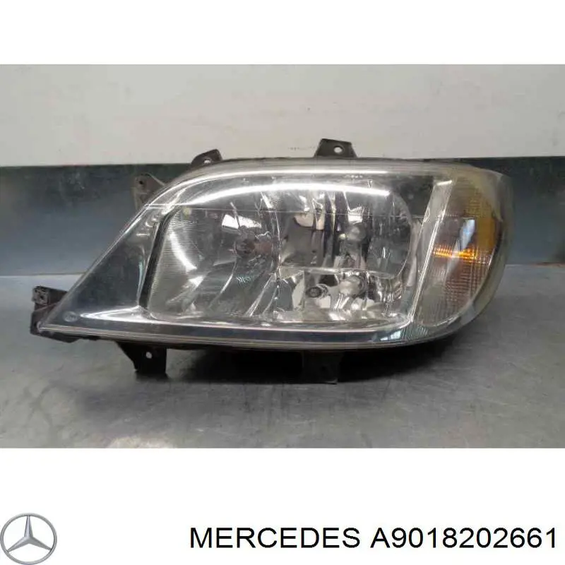 A9018202661 Mercedes Luz esquerda
