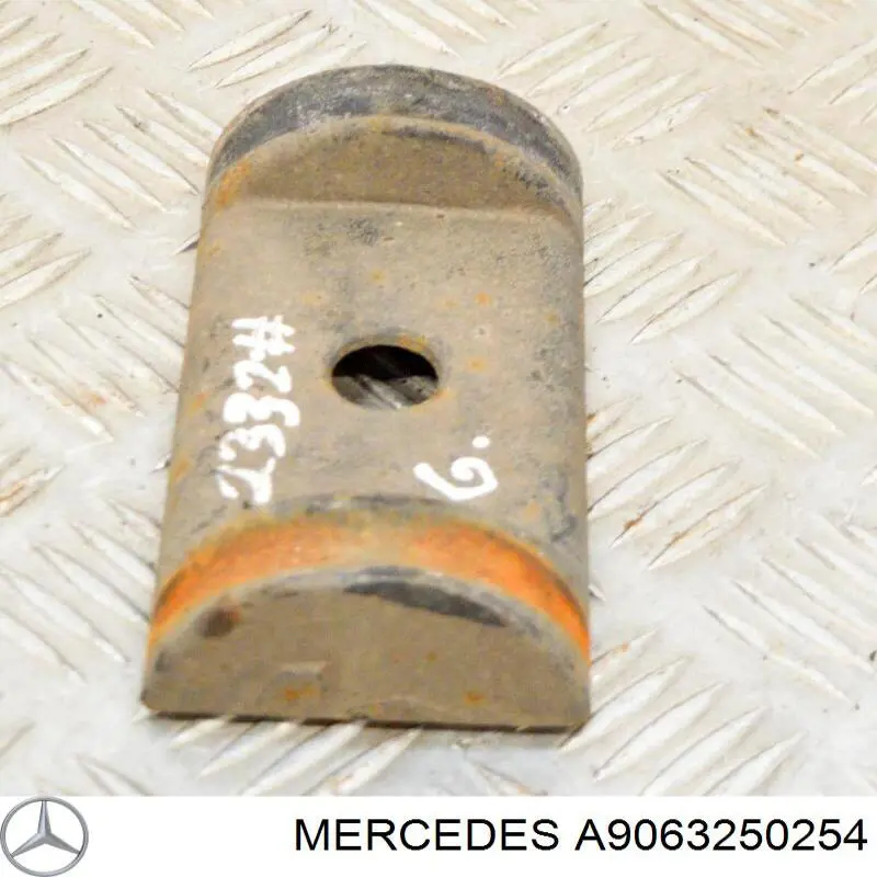 Compre 2D0599175B VAG Placa de apoio para o estribo da suspensão de lâminas traseira