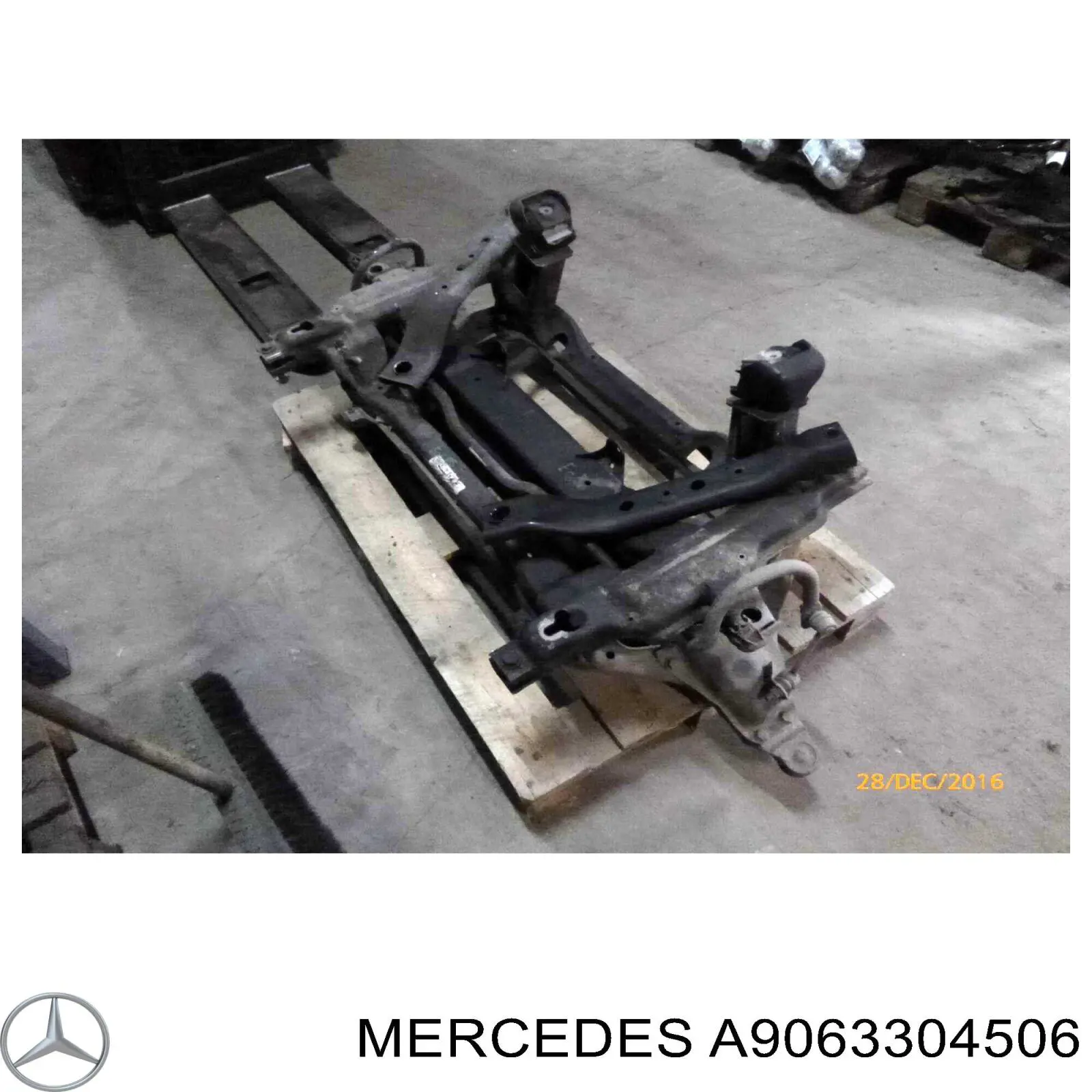 Compre A9063305106 Mercedes Viga de suspensão dianteira (plataforma veicular)