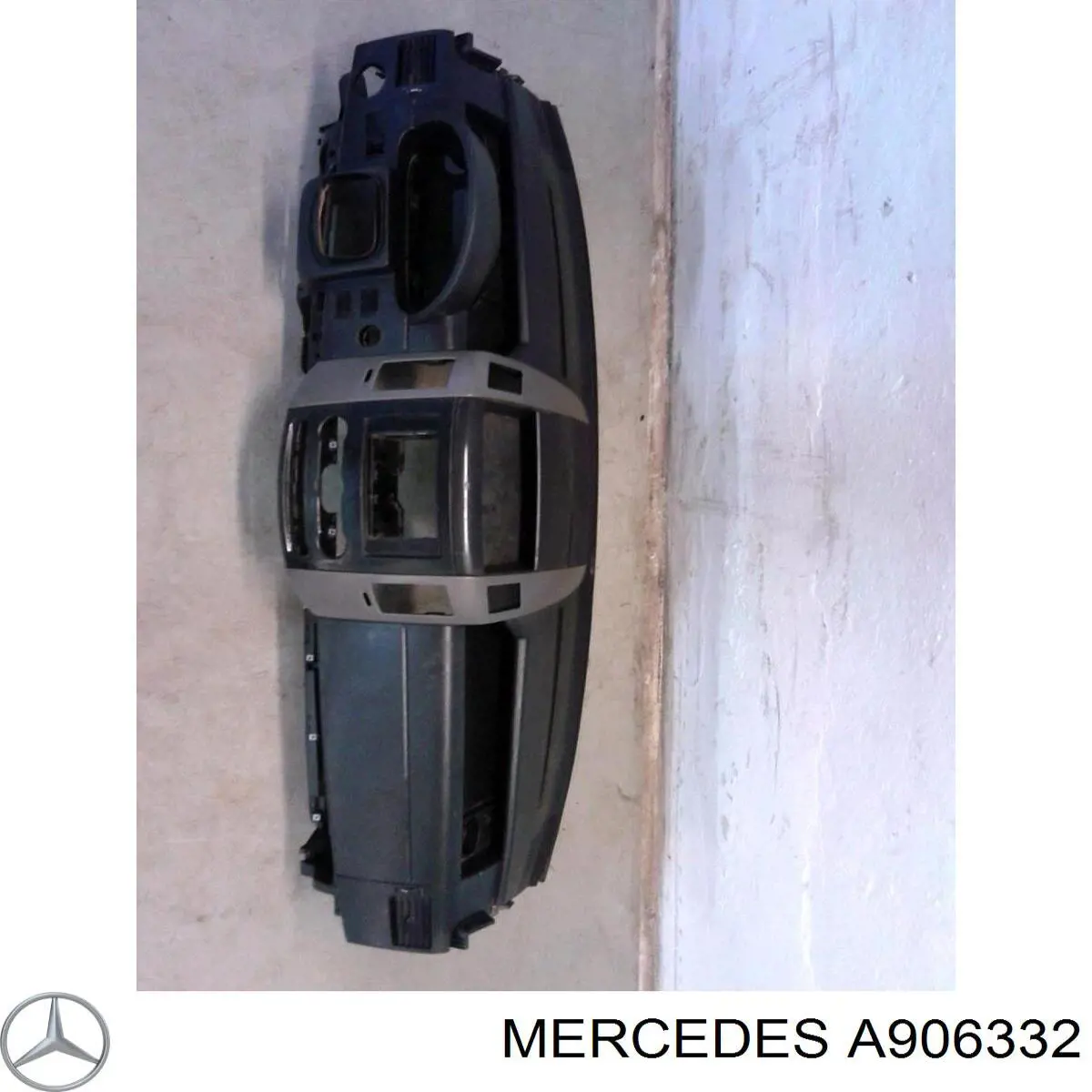 A906332 Mercedes 