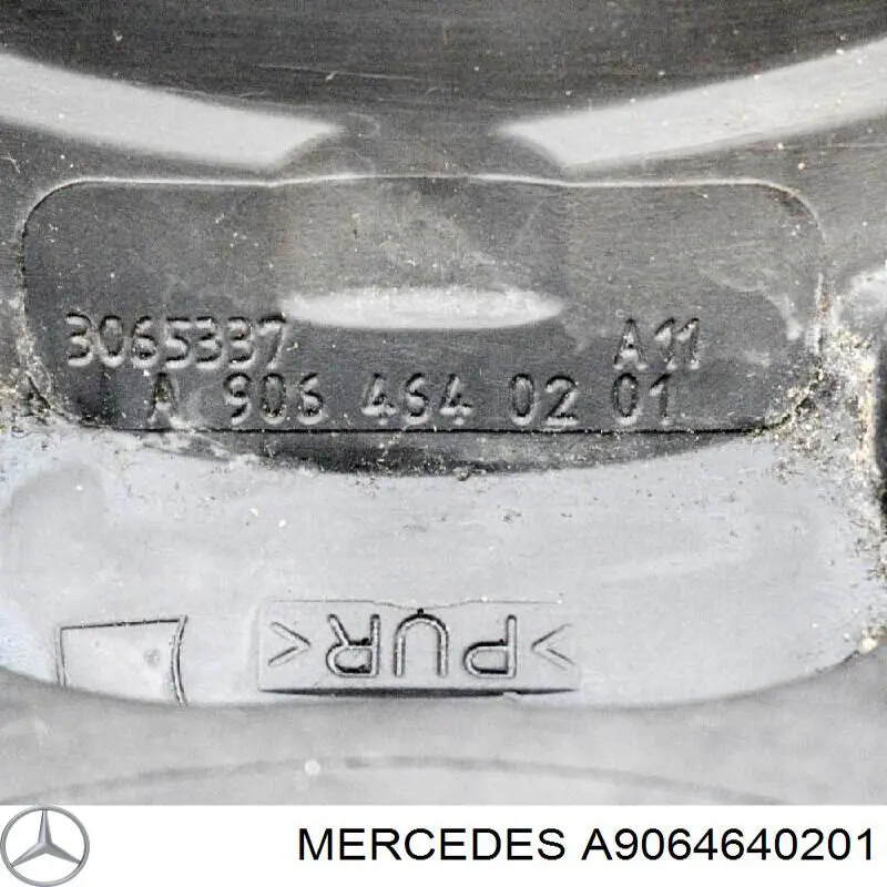 A90646402019E37 Mercedes Volante