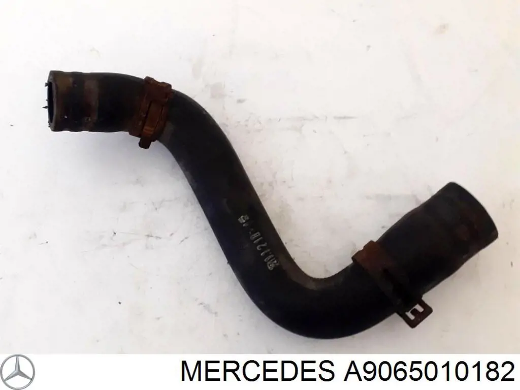 Mangueira (cano derivado) do radiador de esfriamento superior Mercedes A9065010182 preço, a partir de 11,43 USD