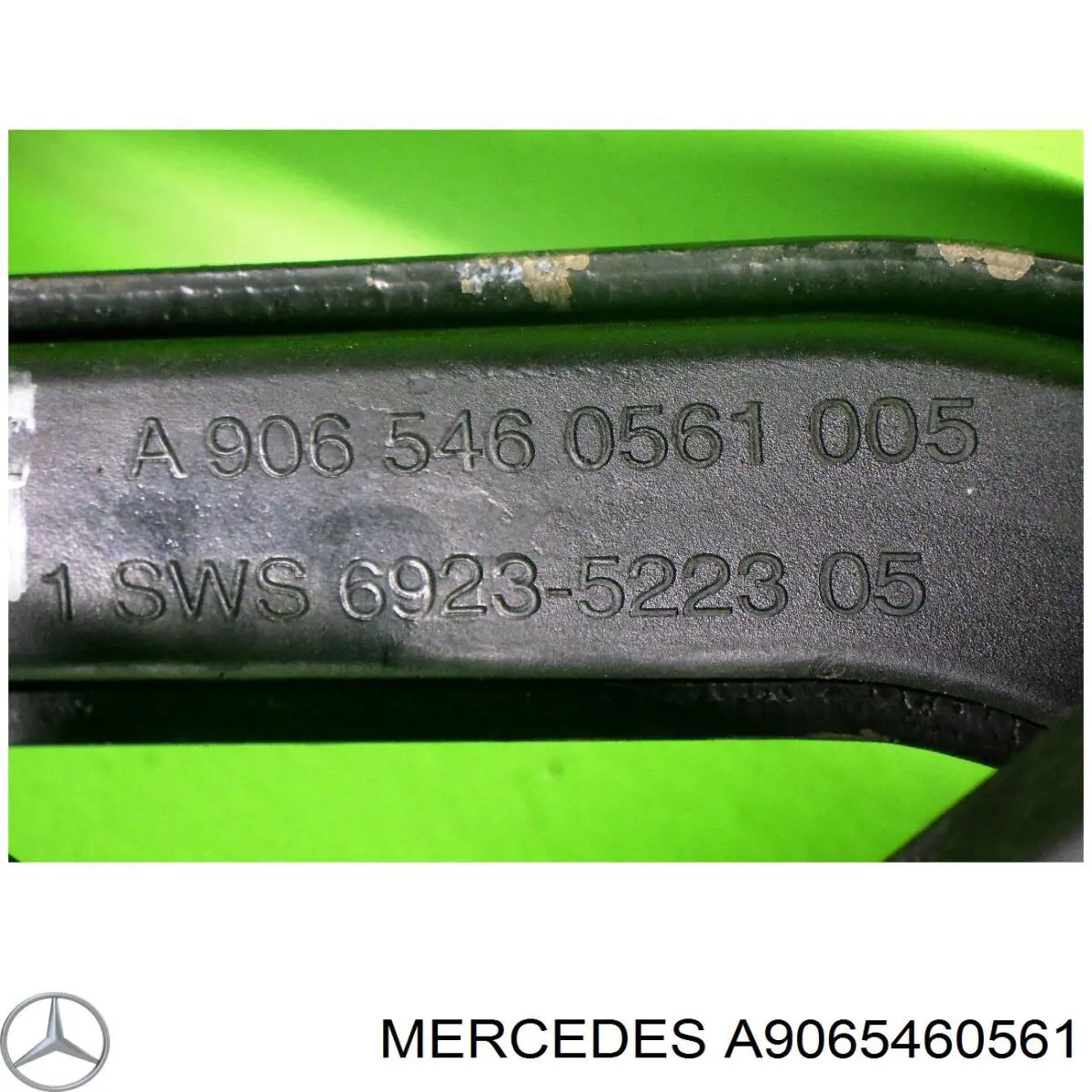 A9065460561 Mercedes Carril inferior direito de guia da porta deslizante