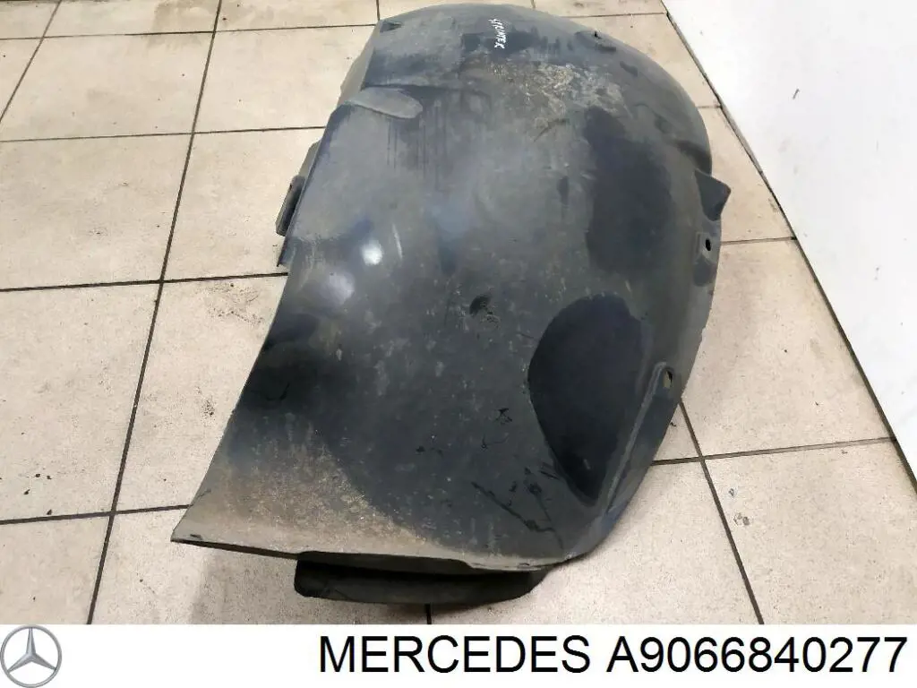 Compre A9066840277 Mercedes Guarda-barras esquerdo dianteiro do pára-lama dianteiro