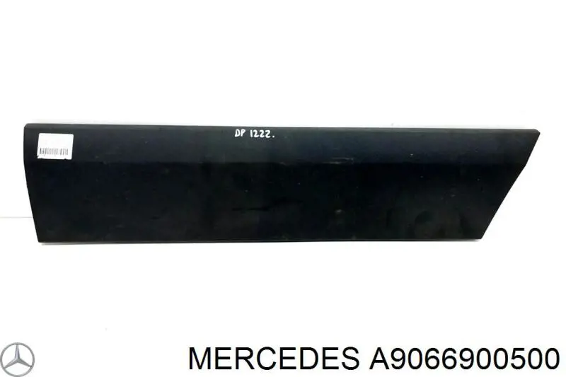 Moldura da porta dianteira direita inferior Mercedes A9066900500 preço, a partir de 51,95 USD