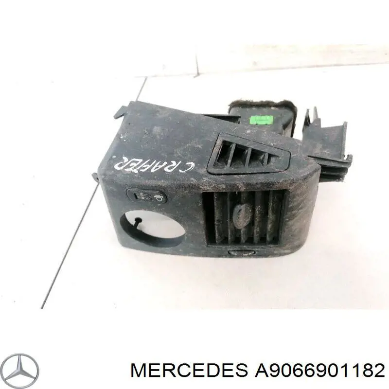 Compre 9066901182 Mercedes Placa sobreposta externa dianteira esquerda de suporte de carroçaria