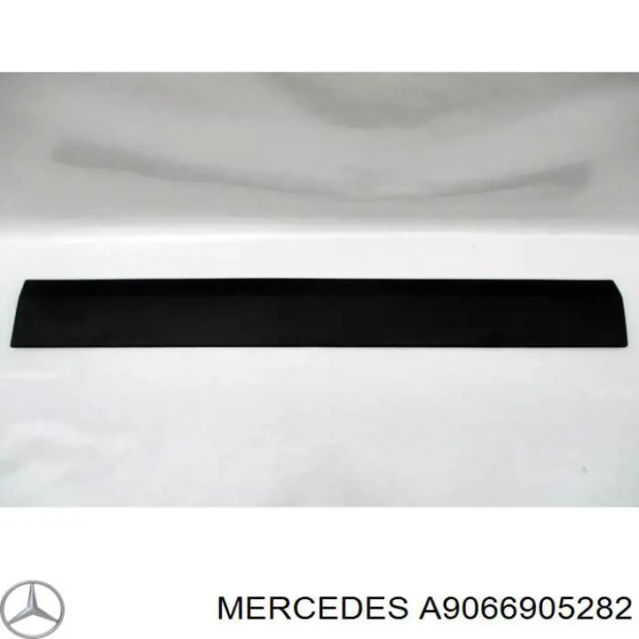 Guia do pára-choque dianteiro esquerdo VAG 7C0807177A preço, a partir de 29,07 USD