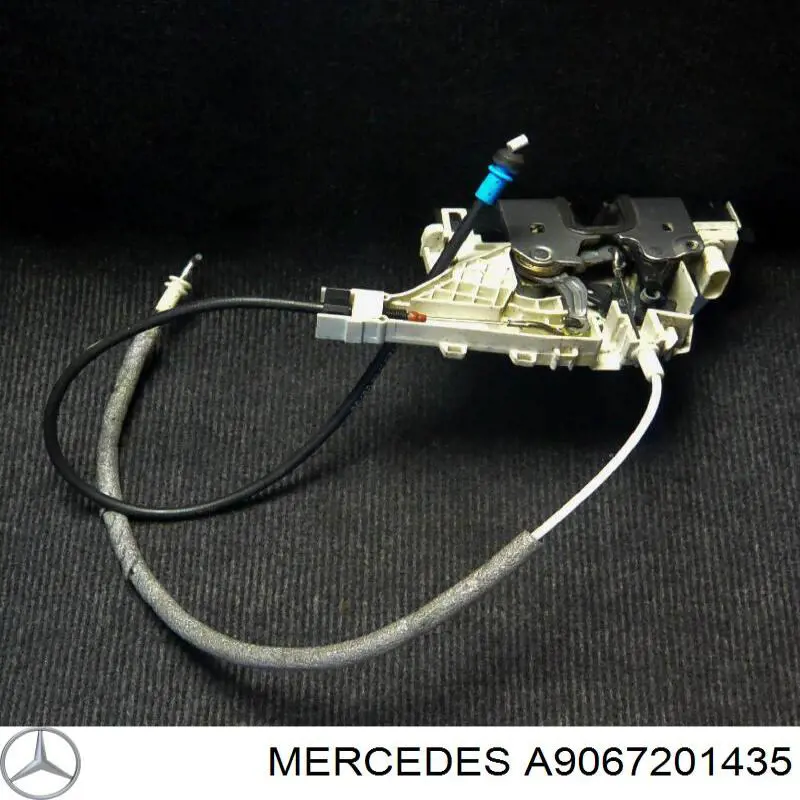 A9067201435 Mercedes Fecho da porta dianteira esquerda