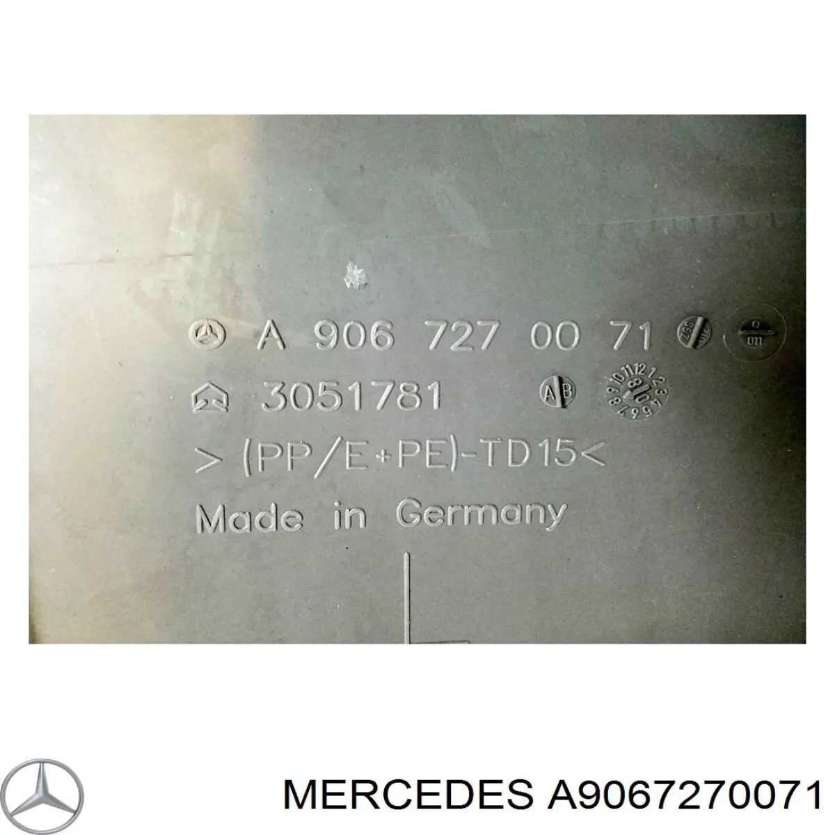 Revestimento (cobrimento) interno da porta dianteira esquerda Mercedes A90672700717J69 preço, a partir de 113,42 USD