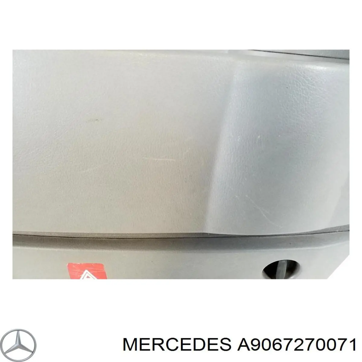 Revestimento (cobrimento) interno da porta dianteira esquerda VAG A9067270071 preço, a partir de 113,42 USD