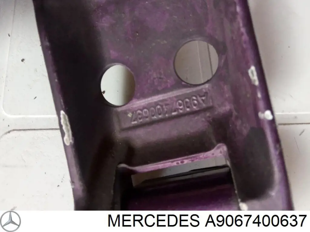 Gozno esquerdo inferior da porta traseira (batente) Mercedes 9067400637 preço, a partir de 99,67 USD