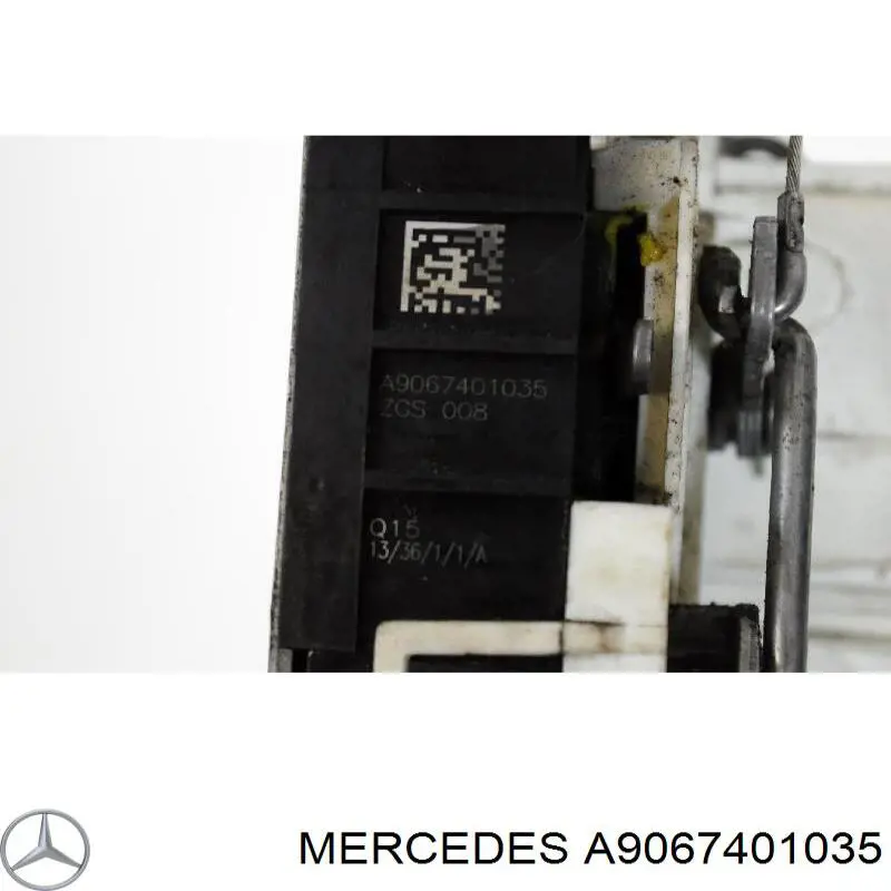 Compre A9067401035 VAG Fecho da porta traseira direita batente