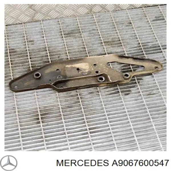 A9067600547 Mercedes Rolo direito inferior da porta lateral (deslizante)