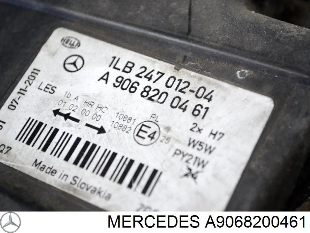 Compre A9068200461 Mercedes Luz direita