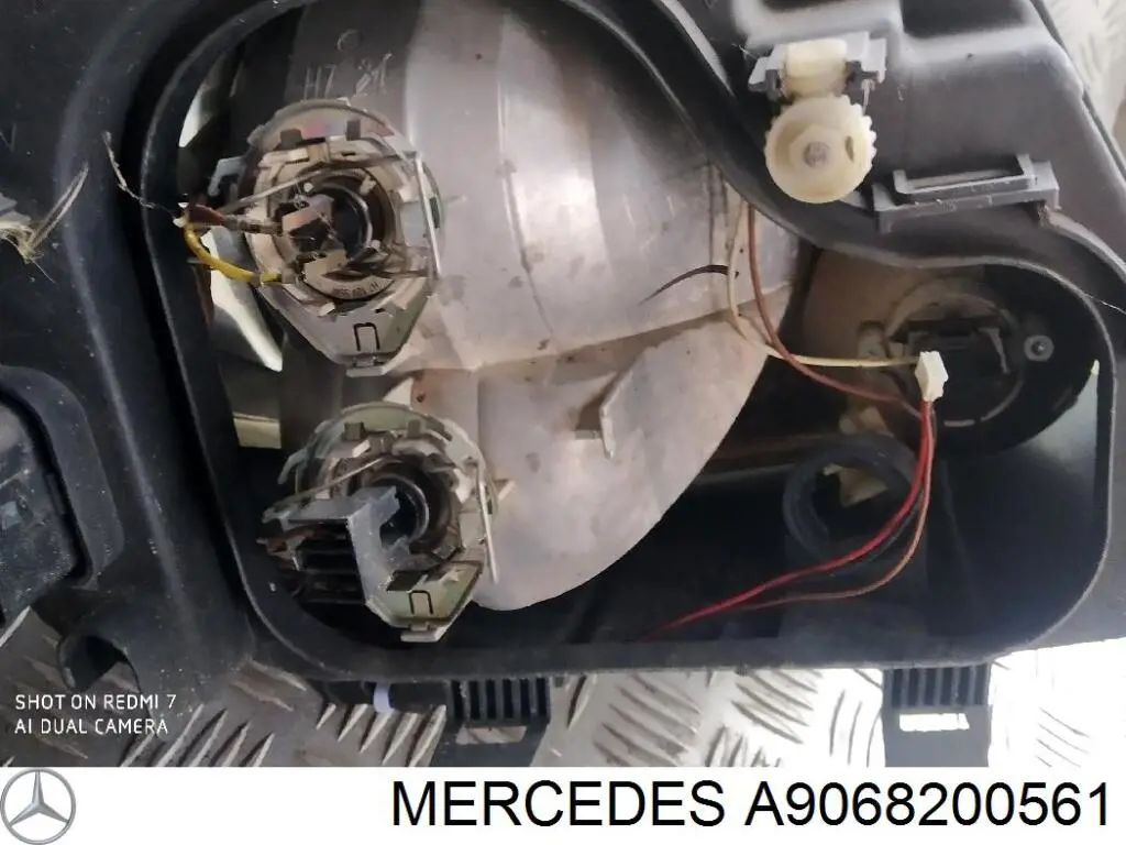 Luz esquerda Mercedes A9068200561 preço, a partir de 145,39 USD