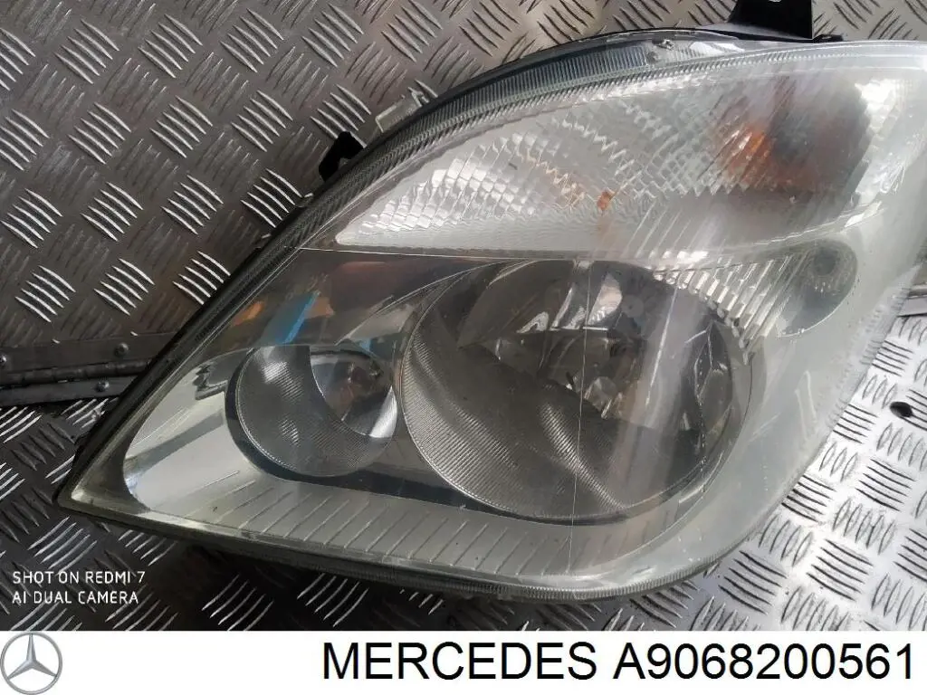 A9068200561 Mercedes Luz esquerda