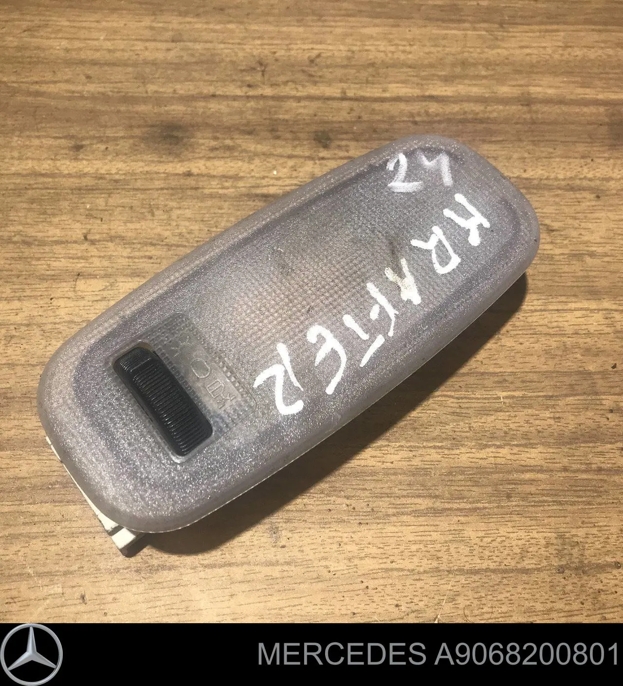 Quebra-luz de iluminação de salão (de cabina) Mercedes A9068200801 preço, a partir de 29,62 USD
