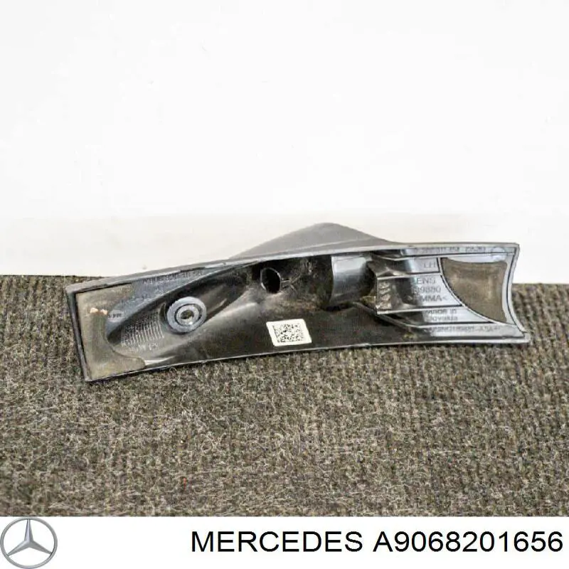 A9068201656 Mercedes Posição lateral (furgão)
