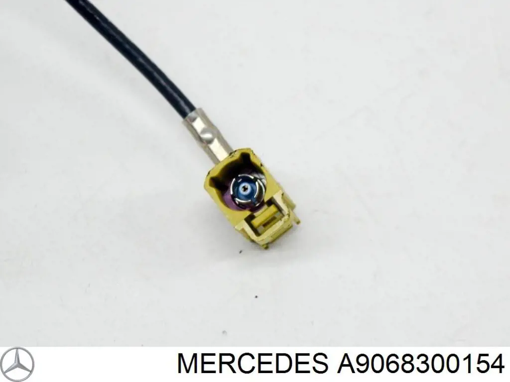 Compre 9068300154 Mercedes Grelha direita de ventilação de salão no "painel de instrumentos"