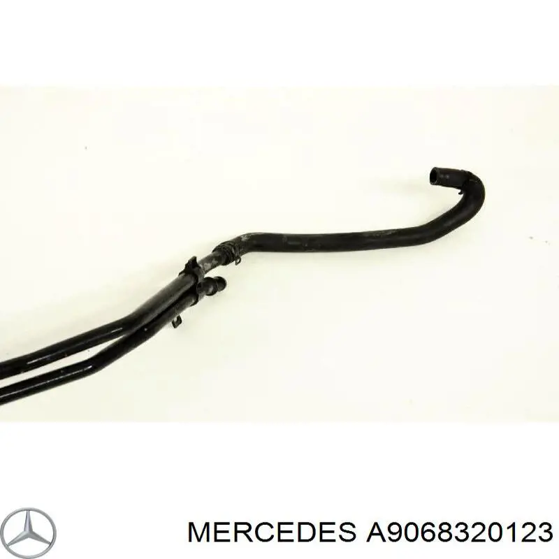 Compre A9068320123 Mercedes Mangueira do radiador de aquecedor (de forno), linha de combustível de retorno
