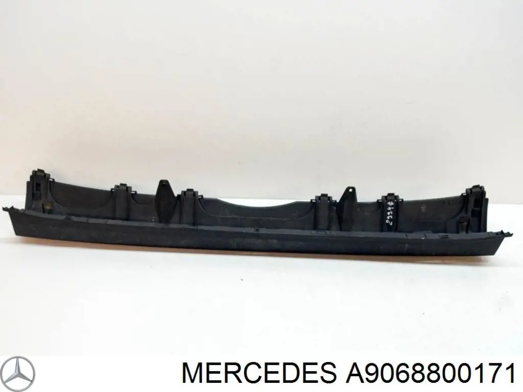 A9068800171 Mercedes Pára-choque traseiro, parte central