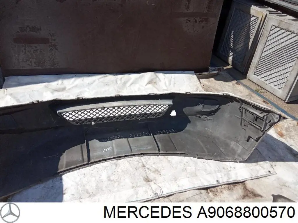 A9068800570 Mercedes Pára-choque dianteiro