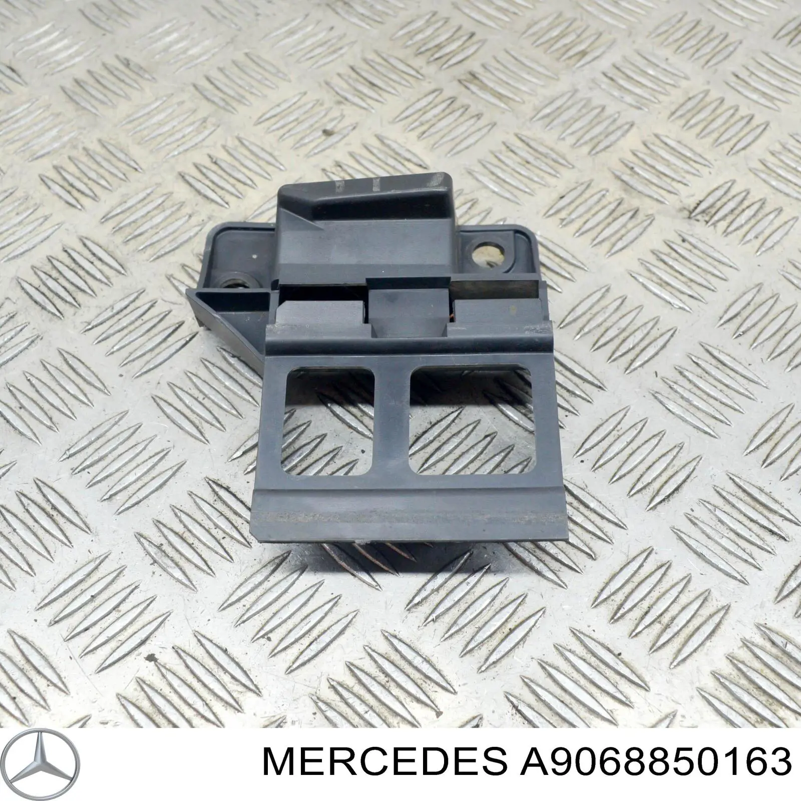 A9068850163 Mercedes Consola do pára-choque dianteiro esquerdo