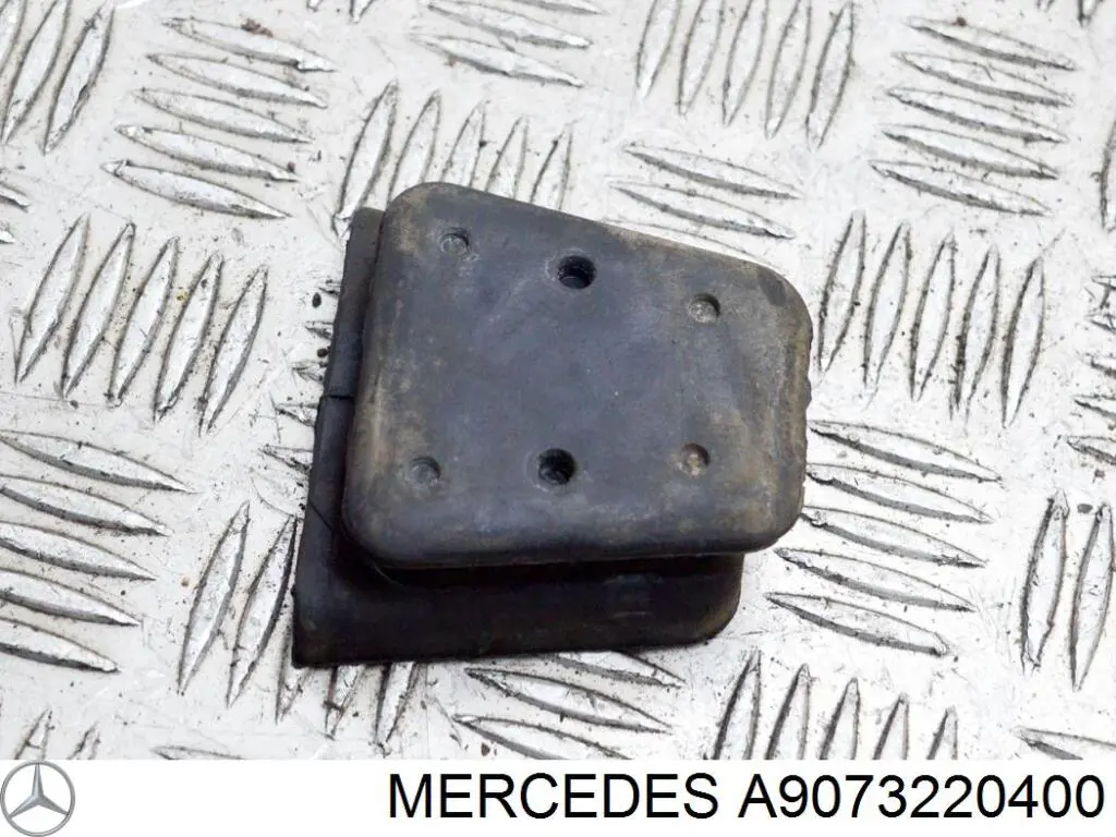 Compre A9073220400 Mercedes Suporte da suspensão de lâminas dianteira