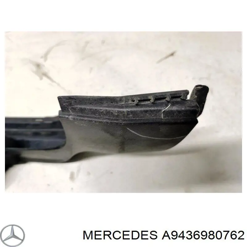 Compre A9436980762 Mercedes Compactador externo de vidro da porta dianteira (chapa)
