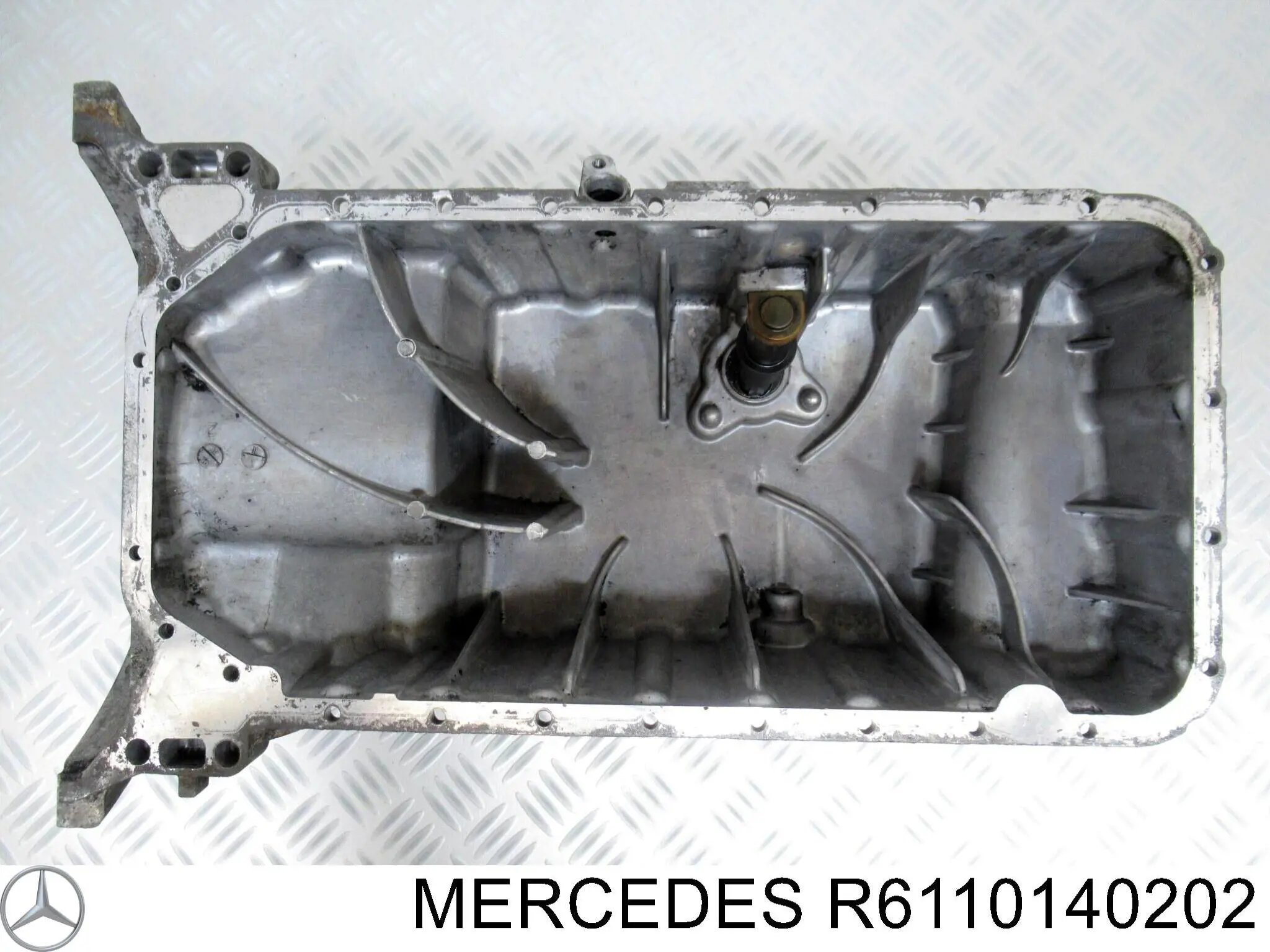 Compre A6110100213 Mercedes Panela de óleo de cárter do motor