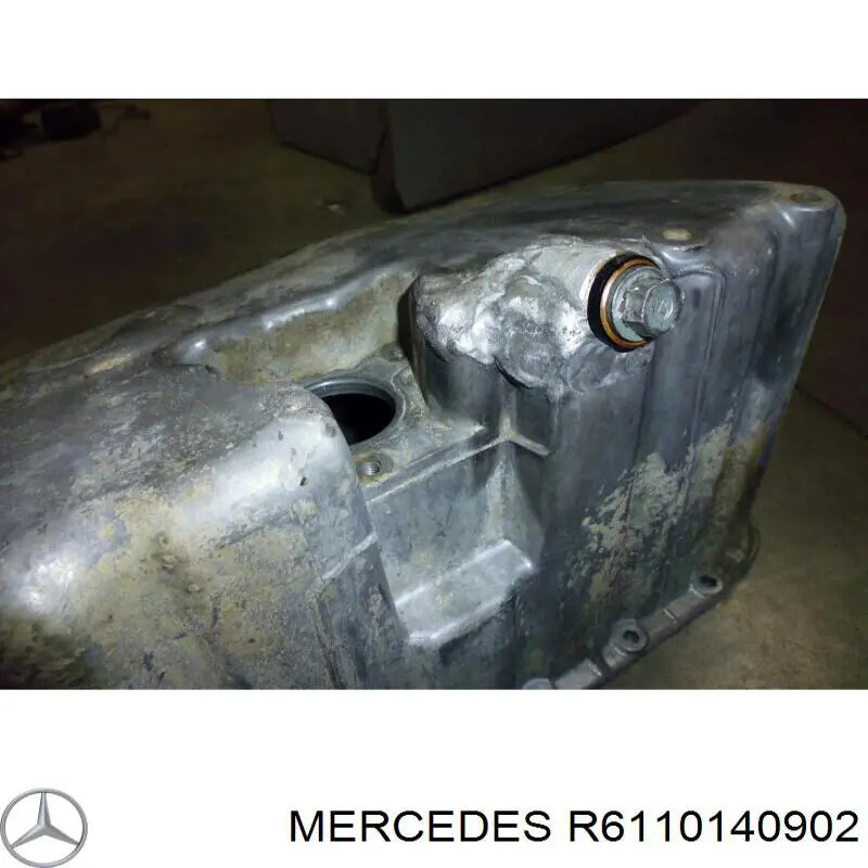 R6110140902 Mercedes 
