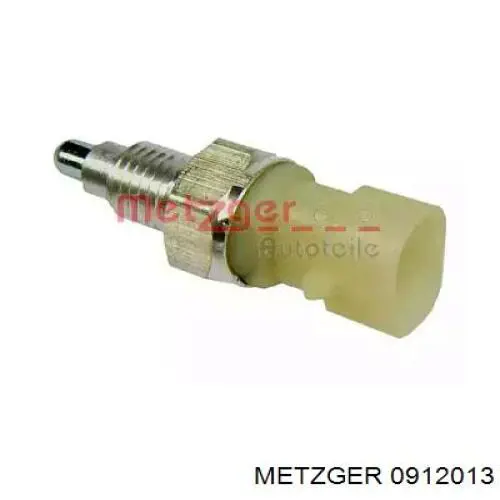 Compre 0912013 Metzger Sensor de ativação das luzes de marcha à ré