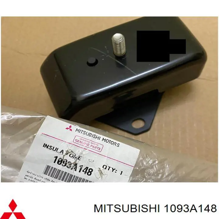 1093A148 Mitsubishi Coxim (suporte) direito de motor