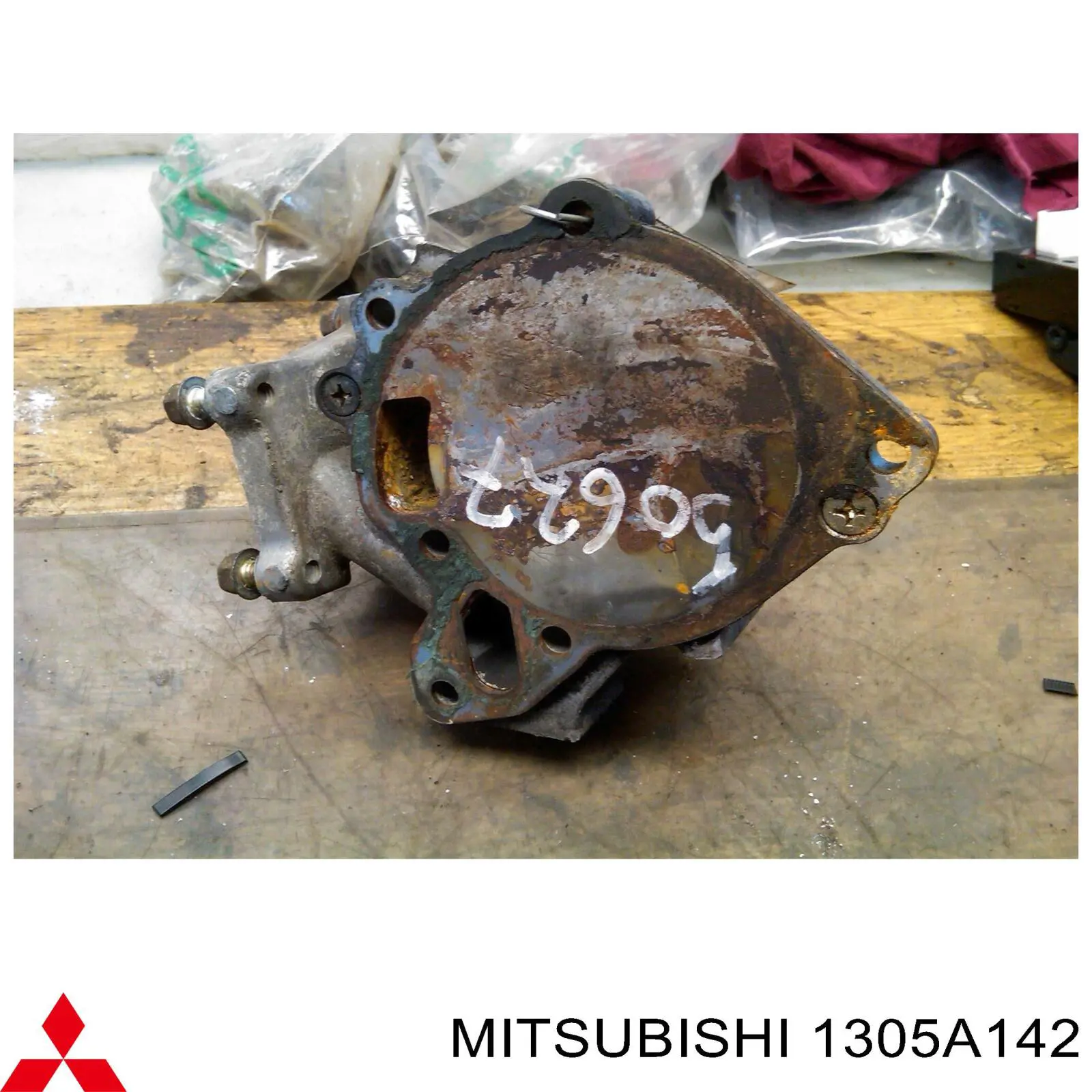 1305A142 Mitsubishi 